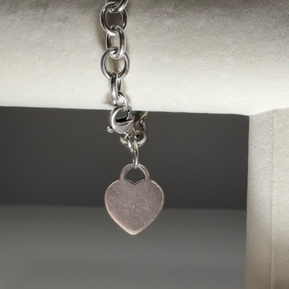 SOLD Tiffany & Co. Silver Heart Bracelet - Picture 3 of 3